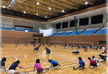 ビークルーエッセ主催 バドミントン講習会写真