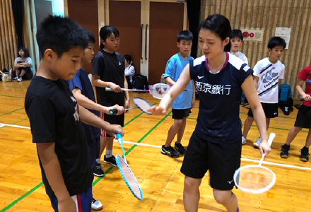 ★指導する加藤選手★ 写真