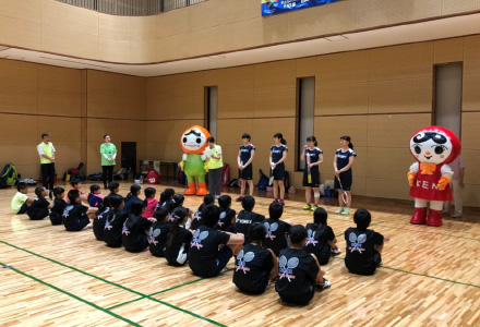 仲間を思いやる気持ちを一緒に学んだり 写真